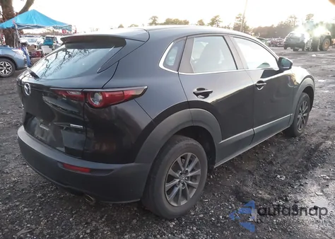 2022 Mazda Cx-30 2.5 S z USA, uszkodzony, nr VIN 3MVDMBAL1NM423084